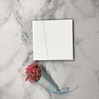 China Glazed Metallic White Polished Glazed Interior Ceramic Tiles 150*150mm Mold Tile Bathroom Wall Tiles for sale