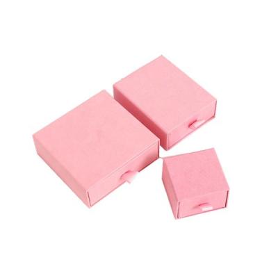 China Custom Luxury Handmade Pink Paper Jewelry Packaging Box for sale