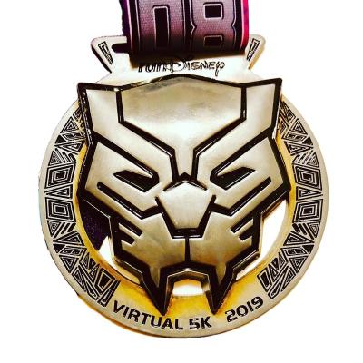 China Factory Nameplate Logo Metal Badge Europe Custom Fashion Zinc Alloy/Brass Gold Plated Custom Metal Award Medals for sale