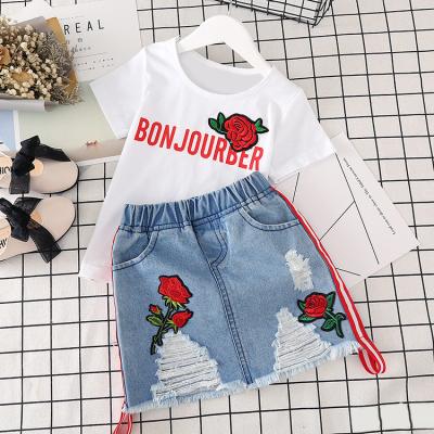 China 2021 New Design Summer New Casual Girls Fashion Embroidered Rose Short Sleeve T-shirt Jeans Skirt Set 2 Pieces for sale