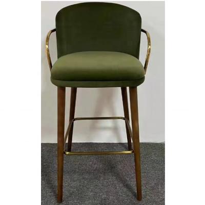 China 2021 Modern Cheap Vintage Hotel Nordic Luxury Comfortable Kitchen Counter Mid Century Sneak Modern Umpire Chair Bar Stool With Iron Leg for sale