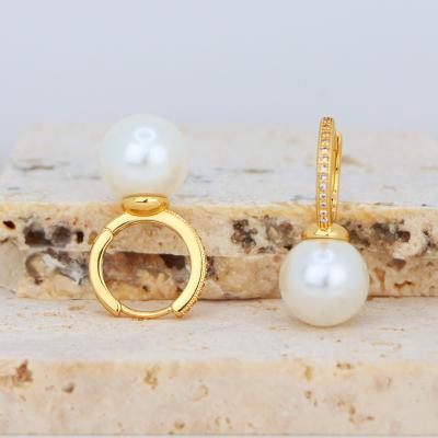 China Vintage Wholesale 18K Gold Plated Stainless Steel Jewelry Natural Baroque Freshwater No Fade Hoop Pearl Earrings Women for sale