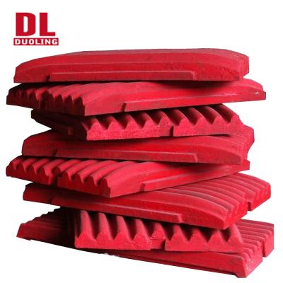 China High Manganese Steel Movable Jaw Plate Jaw Crusher Plate Tooth Casting Plate For Jaw Crusher Spare Parts for sale