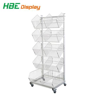 China Environmental Friendly Floor Standing Metal Gridwall Wire Mesh Panel Wire Display With Hanging Baskets And Hooks for sale