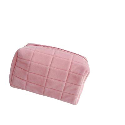 China MU Supplier Cosmetic Bag High Quality China High Quality Custom Fashion Korean Single Pillow Bag New Wholesale Cosmetic Bag for sale