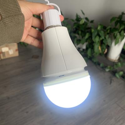 China New Privated Camping LED Rechargeable Emergency Bulb Mold Led Bulb Camping Light Emergency Time For 10 Hours for sale