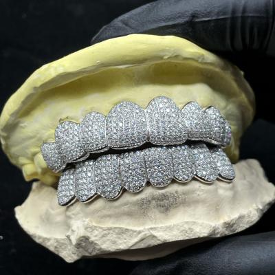 China Custom Hip Hop Hip Hop Iced Out Bust 925 Sterling Silver Down Jewelry Deep Cut VVS Moissanite Straight Diamonds Teeth Say Lip Grillz for sale