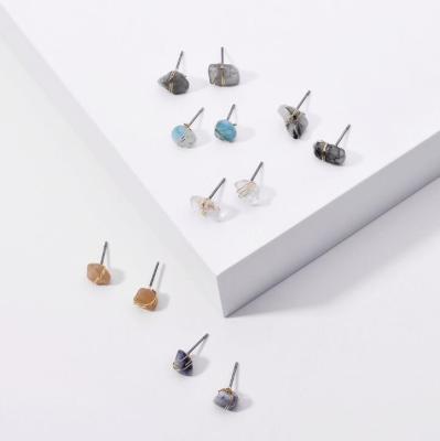 China Fashionable Wholesale Nature Gemstone Earring Customized Jewelry Crystal Stud Beads Stainless Steel Earring For Woman for sale