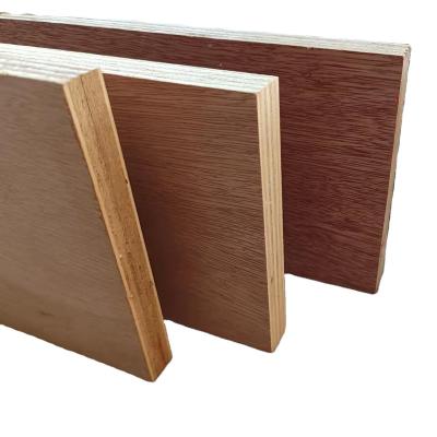 China Industrial Film Faced Plywood Manufacture Low Price Melamine Hardwood Coated Plywood for sale