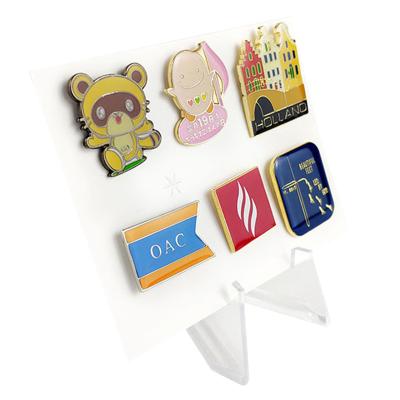 China Wholesale Europe Quality Made in China Go Wholesale Festival Pins Brand Souvenir Gifts Lapel Pin for sale