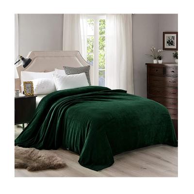 China Forest Green Knitted Polyester Custom Super Soft Solid Plush Microfiber 100% Warm Anti-pilling Flannel Fleece Throw Blanket Light Weight for sale