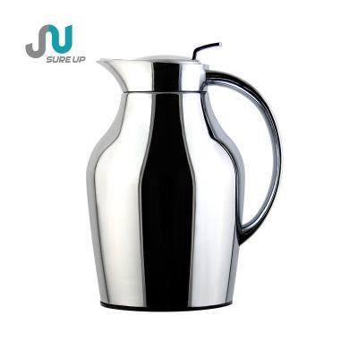 China Excellent cost performance PORTABLE water jug ​​easy to take to put curved handle and base jug sensitive design non-slip thermos for sale