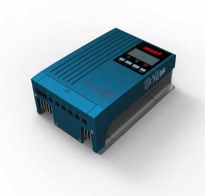 China Charger Controller MUST MPPT Solar Charge Controller For Grid Inverter 40A 12V24V for sale