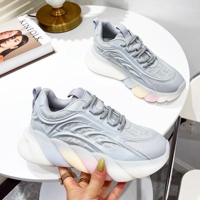 China Soft spring fashion trend alibaba china supplier whoesale flatform wearing women fashion casual shoes women sneakers for sale