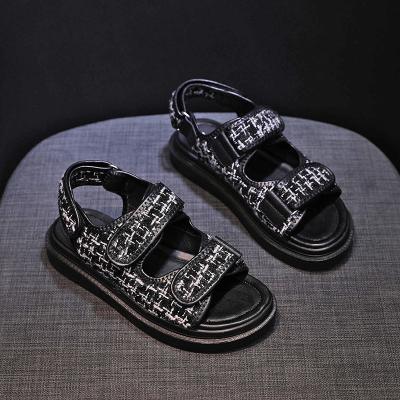 China 2021 Trend Fashion Summer Women Designer Plarform Slipper Sandals Lady Outdoor Sandals for sale