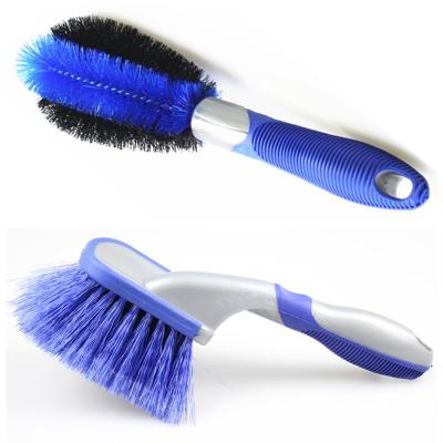 China Best 2 Pcs Dirt Resistant Car Snow Sweep Microfiber Rotating Car Wash Brush in Car Detailing Reading Brush for sale