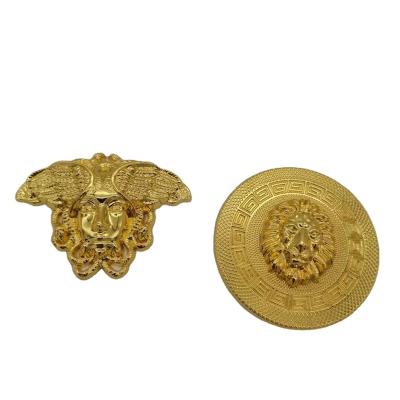 China 7 Different Sizes Wholesale Brushed Gold Alloy Medusa Head Factory Bulk 25mm Clearing Faceted Cut Round Crystal Button à venda