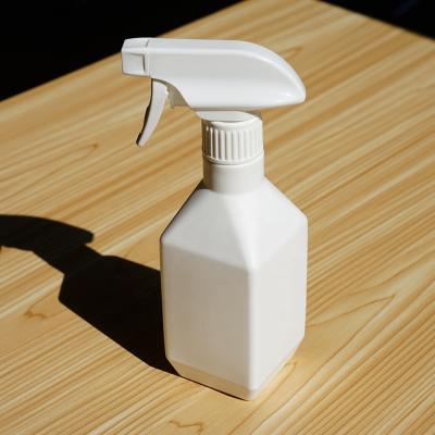 China Single Empty HDPE 300ml Household Spray Mist Spray Bottle Hair Sprayer Container White Plastic Packaging Bottle for sale