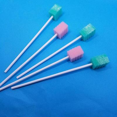 China Disposable Foam Sterile Medical Oral Swab Medical Patients Care Mouth Care Products Mouth Sponge Oral Tip Toothbrush Hygiene Swab for sale