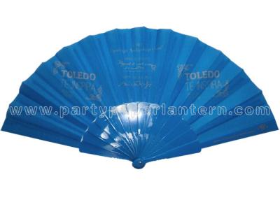 China Fan decorativa de la mano de la tela del TC con el logotipo impreso para los partidos y las bodas en venta