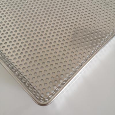 China Disposable Stainless Steel Wire Mesh Baking Tray For Bread Baking for sale