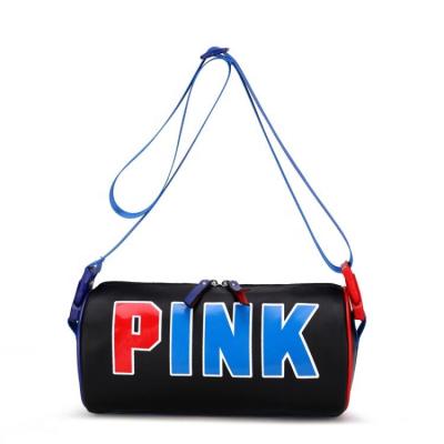 China 2020 Wholesale Gym Duffel Bag Yoga Gym Duffel Bag Newcomer Sports Duffel Bag Women Weekender Foldable Portable PU Pink Duffel Bag For Girls for sale