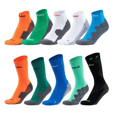 China QUICK DRY Custom Running Men's Logo Different Pattern Fitness Socks Drymax Compression Sport Basketball Socks for sale