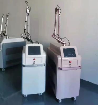 China OEM da máquina 2000mj do picosegundo da remoção da tatuagem do laser do Nd Yag à venda