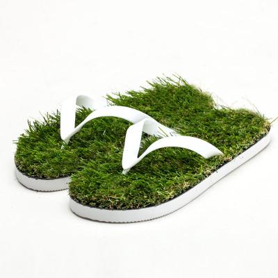 China Fashion Trend Manufacturers Fake Grass Flip Flops Leisure Lawn Gifts EVA Slippers Fashion Artificial Grass Flip Flops for sale