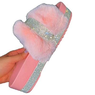 China Newest Trend Ladies Fashion Platform Slides Fur Slippers Faux Stone Luxury Explosive Flat Fuzzy Fashion Furry Fluffy Sandals Slippers for sale