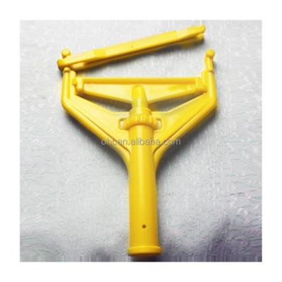 China Manufacturer Sustainable Household Plastic Broom Clamp Accessories 605F for sale