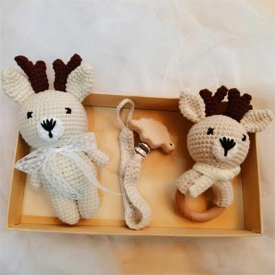 China Animal 2022 Cute Handmade Crocheted Reindeer Soft Rattle Toy Christmas Gift Small Toy For Pacifier Chain for sale