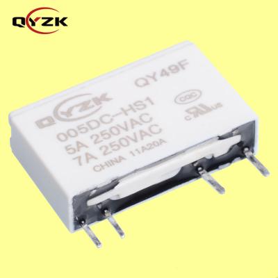 Китай 5V Sealed AC DC SPST-NO 5AMP 250VAC 7AMP 250VAC 4 Pin Narrow Feet 0.12W AC to HF49F Isolation Class F Super Slim Power Relay продается