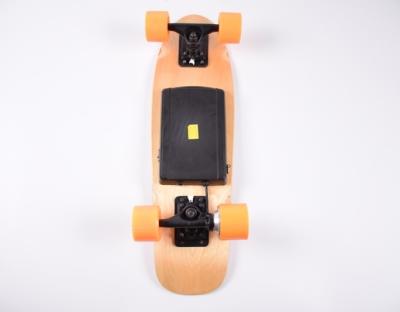 China SYL-10 Maple Gravity Board Electric Skateboard Hand Free Electric Skateboard for sale