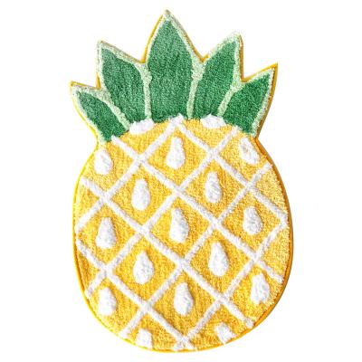 China Beautiful Pineapple Shape Bathroom Shower Cover Viable Polyester 100% Handmade Bath Mat for sale