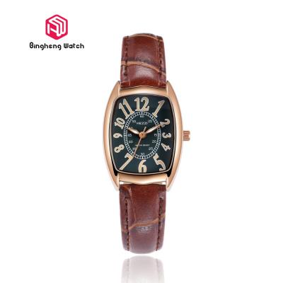 China Quartz Square Leather Watch 30mm Dial Diameter With Customized Logo for sale