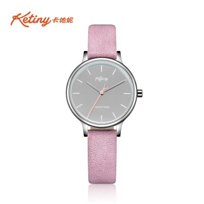 China Tres - reloj casual de la correa de cuero de la mano para el vidrio del mineral de la resistencia del rasguño de las muchachas en venta