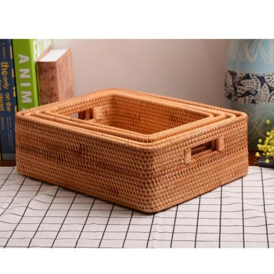 China Storage Basket GLOVAL HOME Handmade Rattan Woven Breadfruit Woven Food Basket Willow Wicker Rattan Storage Tray Picnic Box Storage Basket for sale