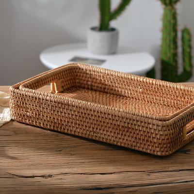 China Handmade Woven Home Storage Basket GLOVAL Small Rattan Picnic Willow Kitchen Wicker Basket Storage Rattan Breadfruit Storage Basket for sale