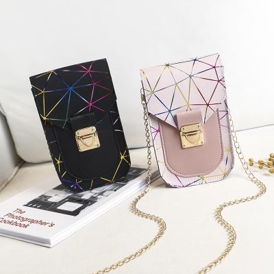 China Trend Simplicity Laser Mobile Phone Bag 2023 Niche Texture Bag Purse Matching Chain Cell Phone Bag for sale