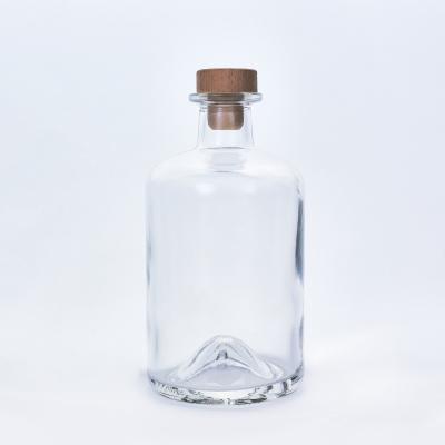 China 450ml Beverage White Wine Bottle Glass Bottle Whiskey Vodka Crystal White Transparent Thickened Bottle for sale