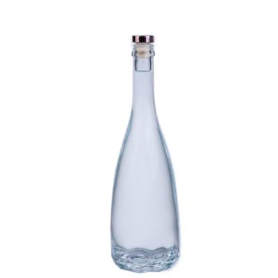 China Wholesale Clear Whiskey Glass Bottle 750ml Beverage Bottle Glass Milk Bottle for sale