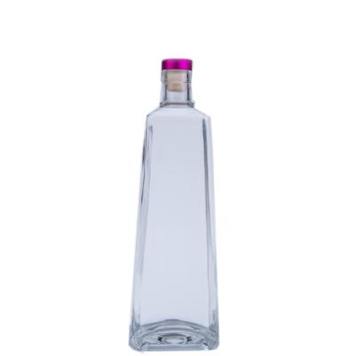 China Grape Wine 750ml Wine Bottle With Cork Stopper Can Be Customized Glass Bottles for sale