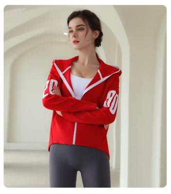 China Fashion Wholesale Active Use Anti-wrinkle Fitness Sport Coat Girls Hooded Long Sleeve Tracksuit Sweatsuit Zipper Custom Cool Jacket For Women for sale