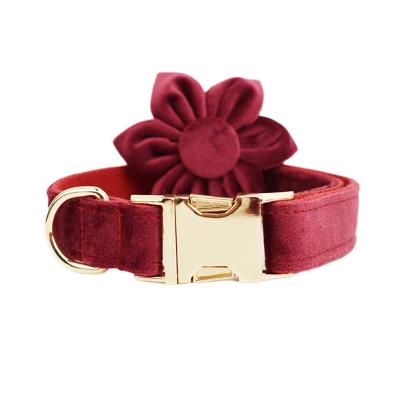 China Personalized Drop Shipping Wholesale Adjustable Collars Dog Accessories Hardware Metal Designer Logo Soft Velvet Dog Collar with Bow Tie for sale