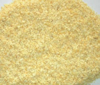 China 100% Pure Food Grade Fried Garlic Granules With Root 8 - 16 Mesh 16kg for sale