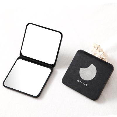 China Pocket Makeup Magnifying Hand Held Mirror Personalized Portable Mini Heart Hand Held Mirror for sale