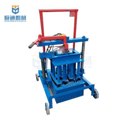 Cina Concrete Hollow Block Making Machine Easy To Operate 220V/380V Voltage in vendita