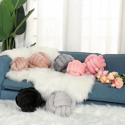 China Portable Wholesale Custom Crystal Fleece PP Cotton Filling Three Strand Rope Knot Round Ball Decorative Tile for sale