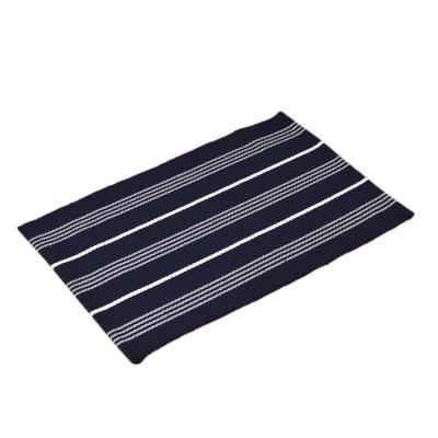 China Washable Chinese Factory Supply Washable Indoor Outdoor Black And White Stripe Blanket Single Woven Mat Machine Rug Mat Custom for sale